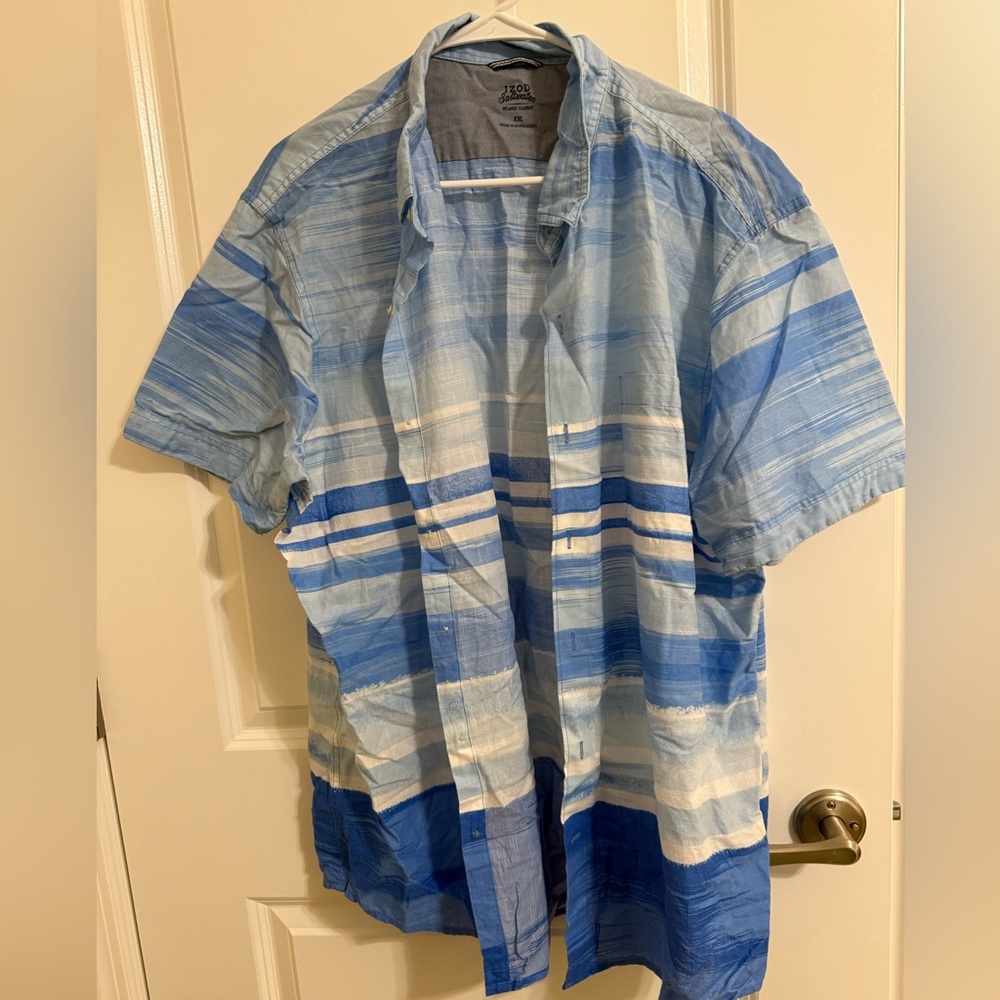 NWOT Izod Men's Casual Blue and White Striped Shirt